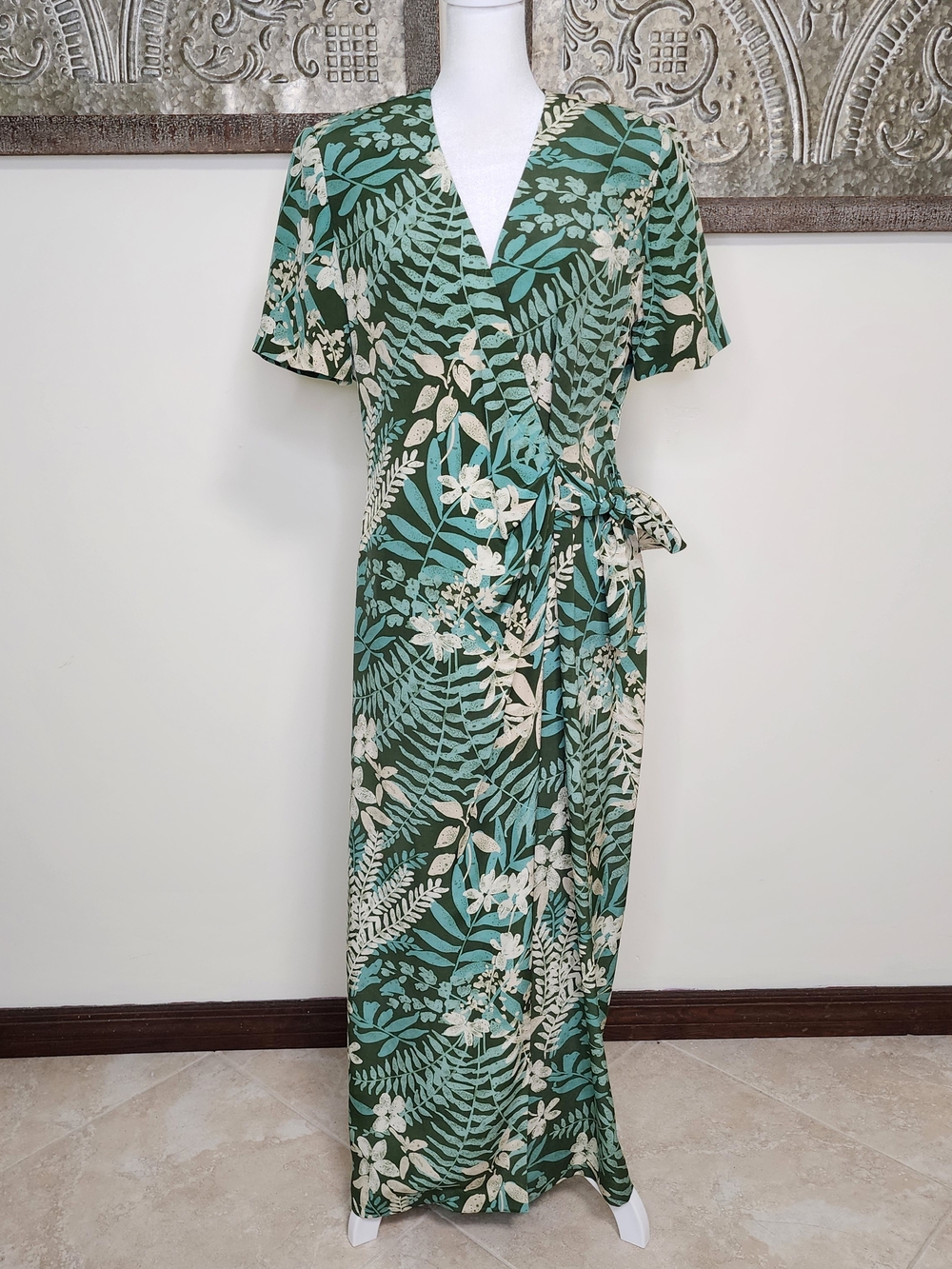 Vtg.Adrianna Papell 100% Silk Green Tropical Floral Wrap Dress Sz 10 Resortwear